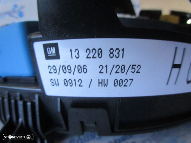 Caixa Fusiveis 13220831 5DK00866953 OPEL ASTRA H FASE 1 2006 1.6I 105CV 5P CINZENTO HELLA - 3