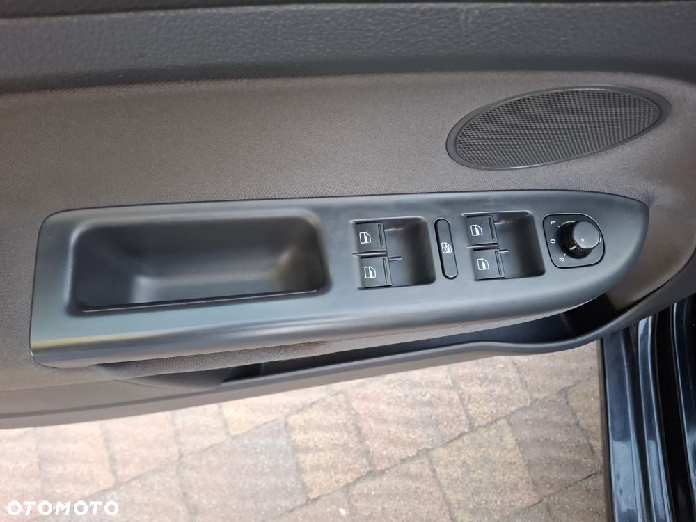 Volkswagen Golf Plus - 21
