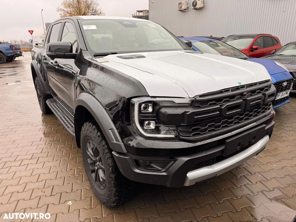 Ford Raptor - 12