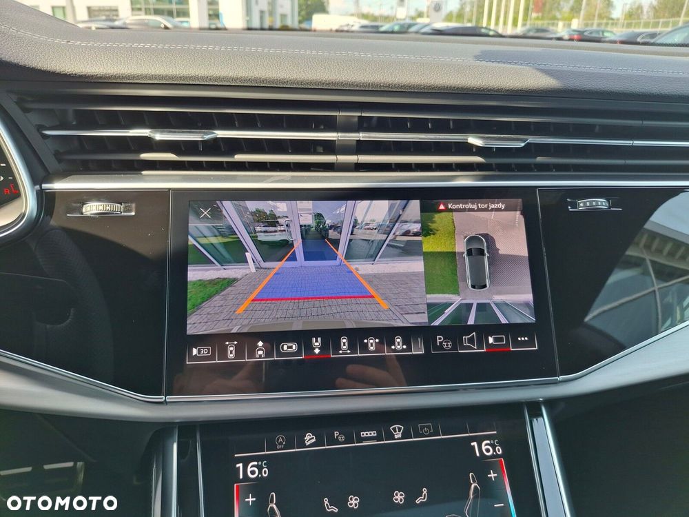 Audi SQ8 - 12