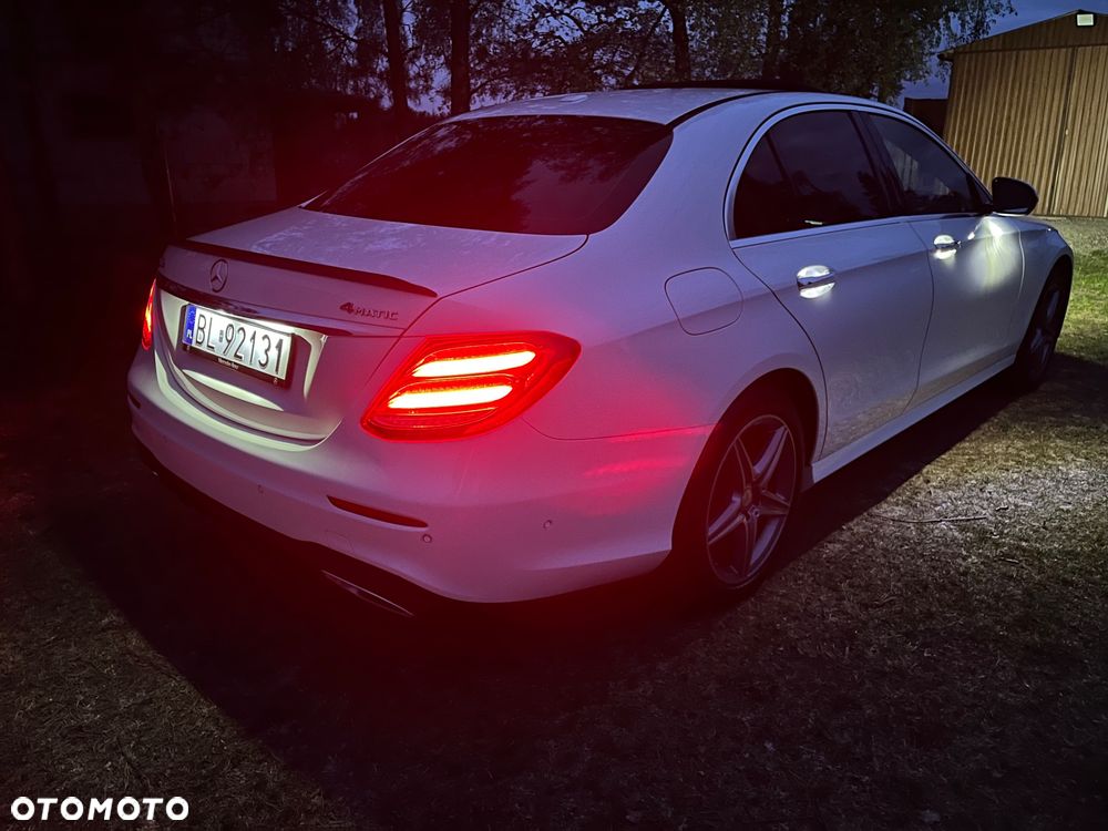 Mercedes-Benz Klasa E 300 9G-TRONIC AMG Line - 23