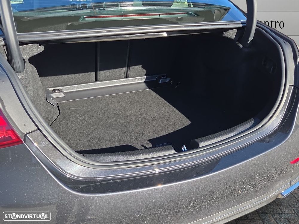 Mercedes-Benz C 300 d AMG Line - 23