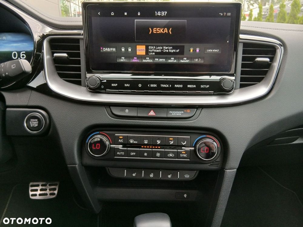 Kia Ceed - 24