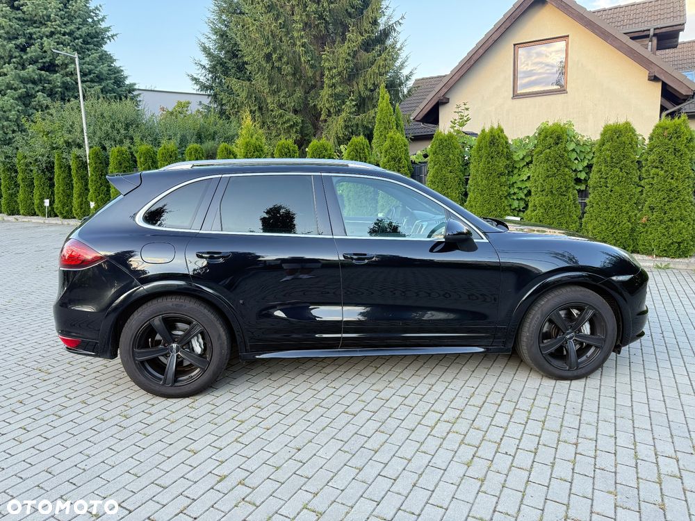 Porsche Cayenne - 7