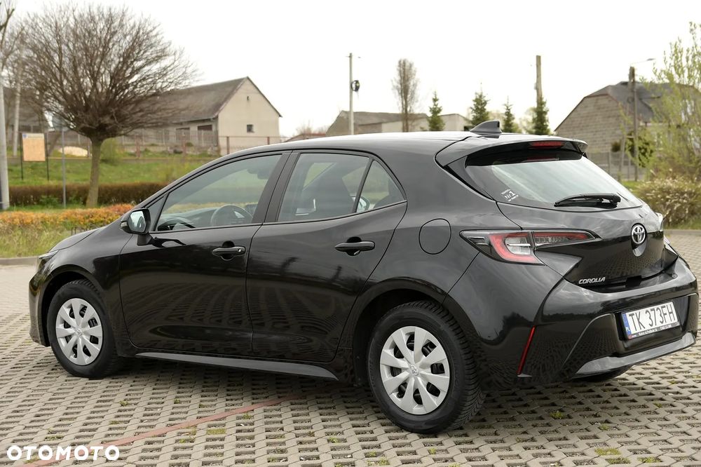 Toyota Corolla - 4