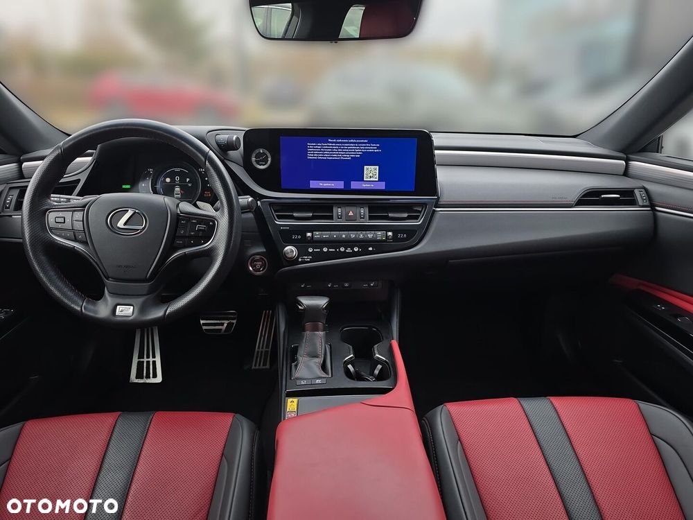 Lexus ES 300h F Sport Edition - 12