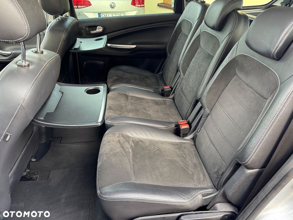 Ford Galaxy - 31