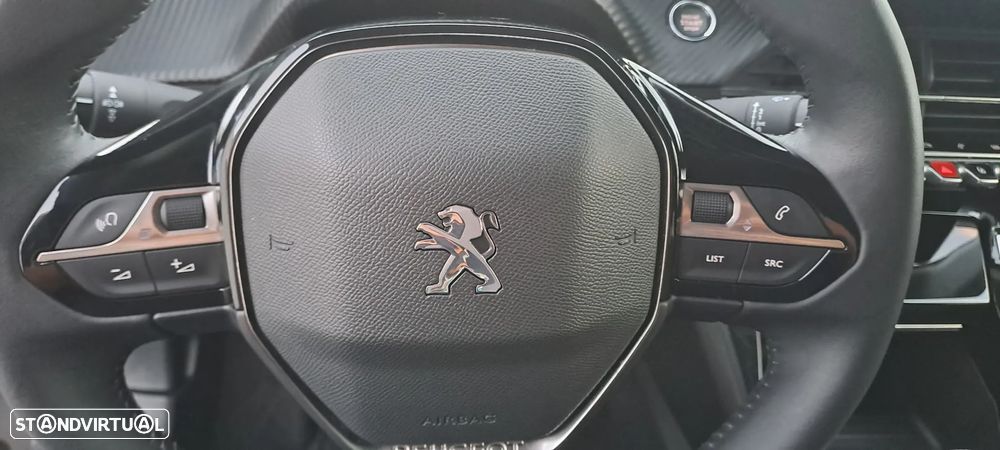 Peugeot e-2008 50 kWh Allure Pack - 32