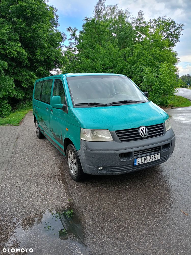 Volkswagen Caravelle - 2