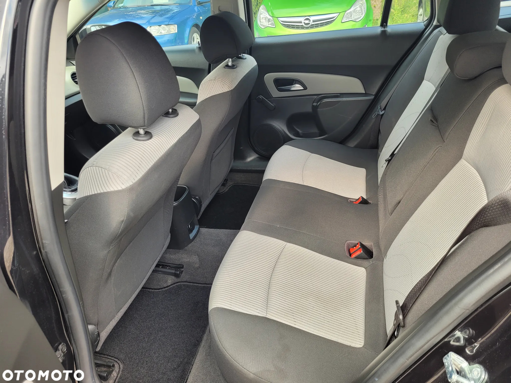 Chevrolet Cruze 1.6 LS - 17