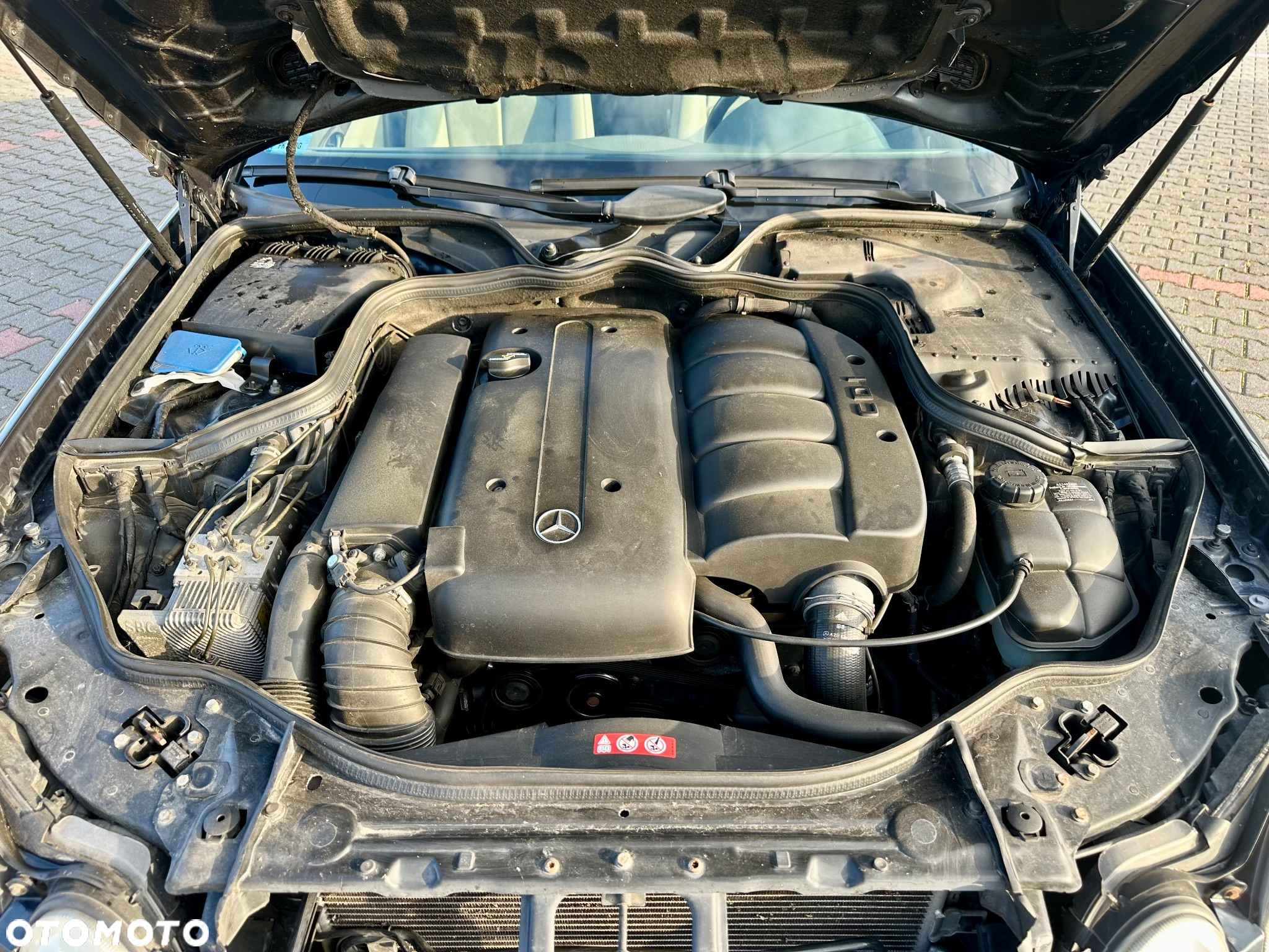 Mercedes-Benz Klasa E 200 CDI Classic - 37