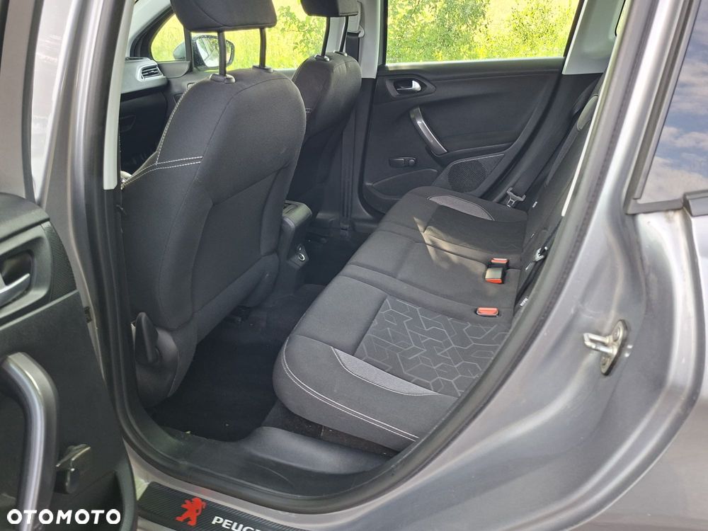 Peugeot 2008 1.6 BlueHDi Active S&S - 16