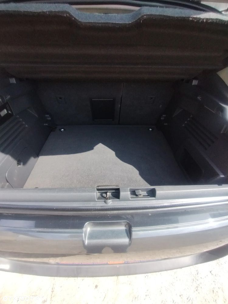 Peugeot 3008 HDi 115 Active - 25