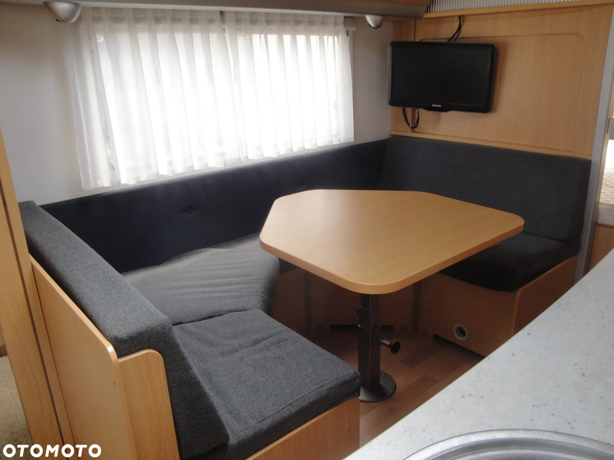 KNAUS SUDWIND 650 - 8
