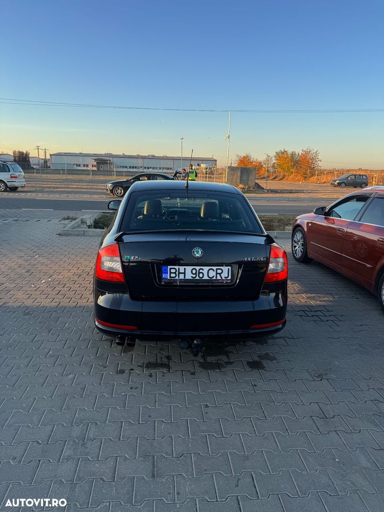 Skoda Octavia 2.0 TDI CR DPF RS - 5