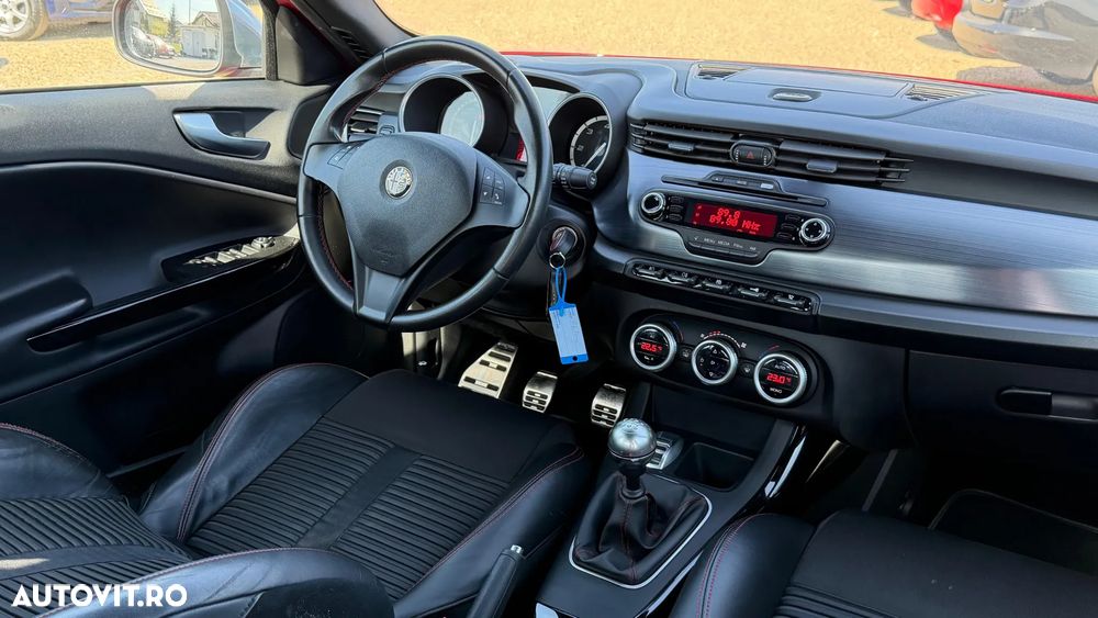 Alfa Romeo Giulietta 2.0 JTDM 16V Veloce - 6