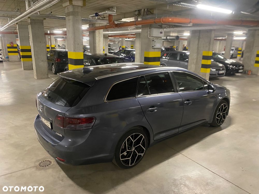 Toyota Avensis 2.0 D-4D 2010 - 6