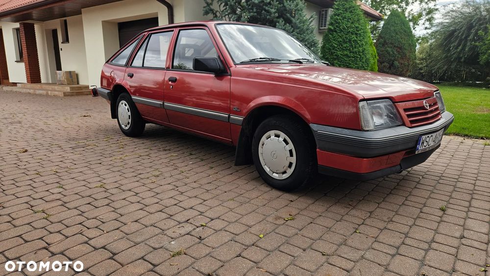 Opel Ascona - 5