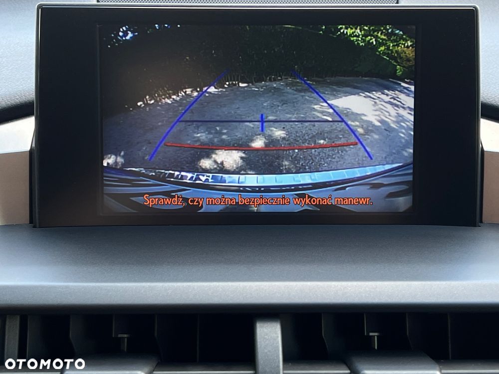 Lexus NX 300h Comfort AWD - 35