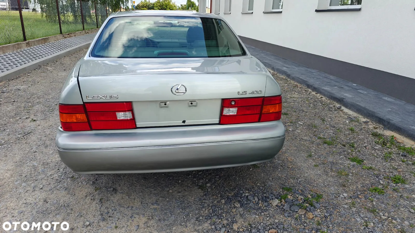 Lexus LS 400 - 6