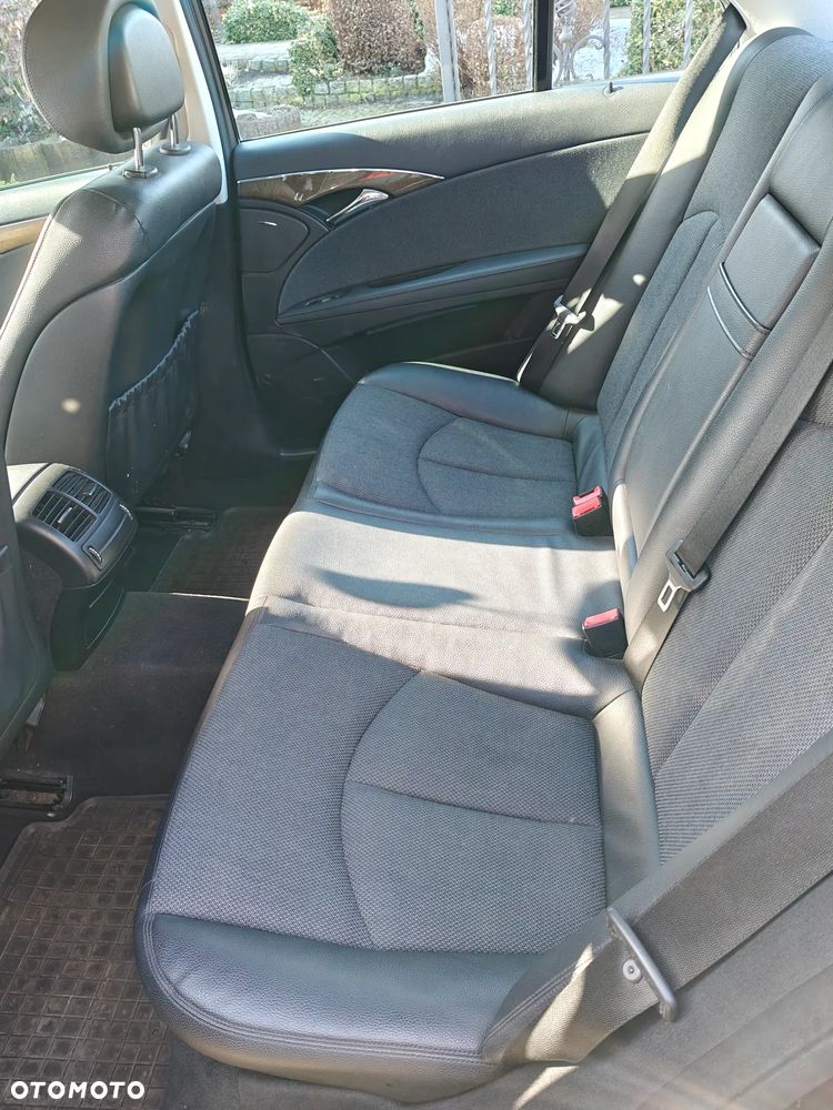 Mercedes-Benz Klasa E - 6