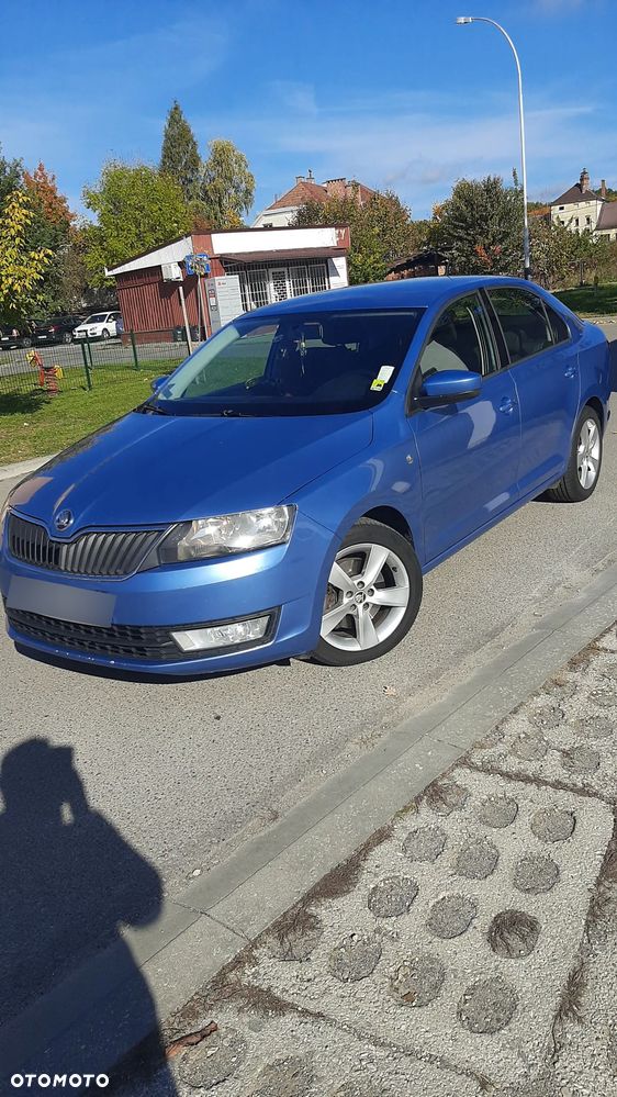 Skoda RAPID - 12
