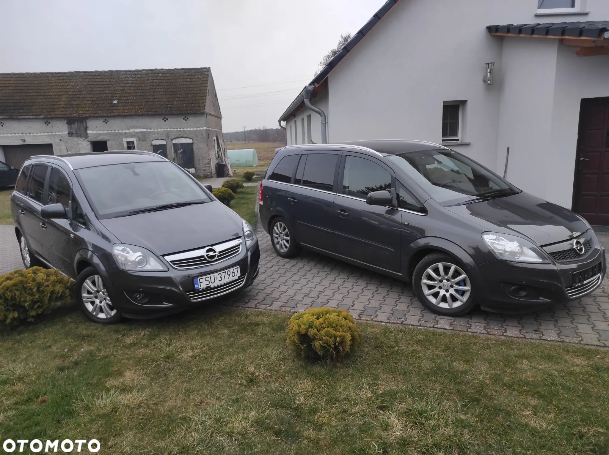 Opel Zafira 1.8 Cosmo - 1