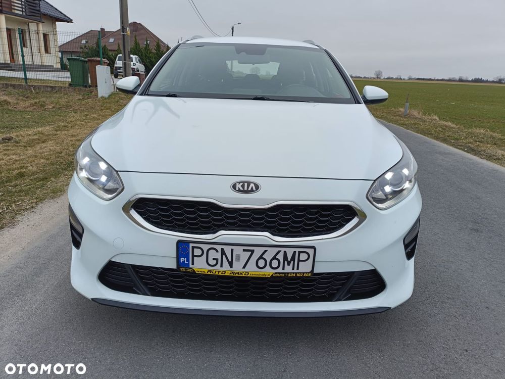Kia Ceed 1.6 CRDi SCR L - 23