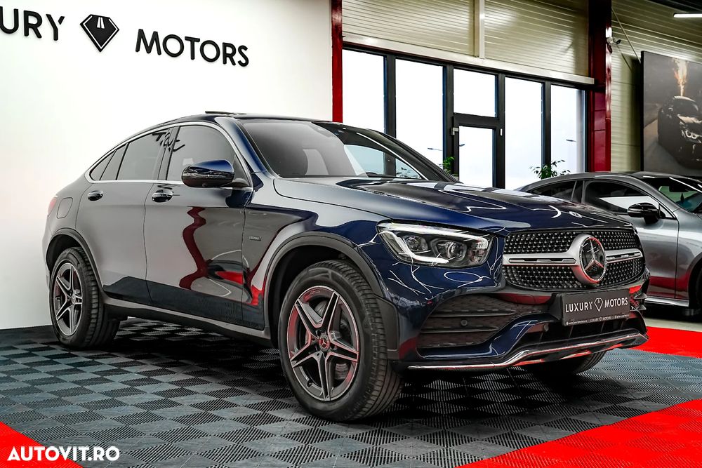 Mercedes-Benz GLC Coupe 300 e 4Matic 9G-TRONIC AMG Line Plus - 9