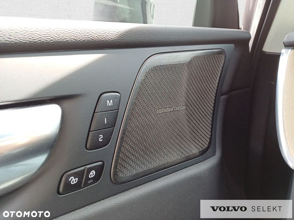 Volvo XC 60 - 21