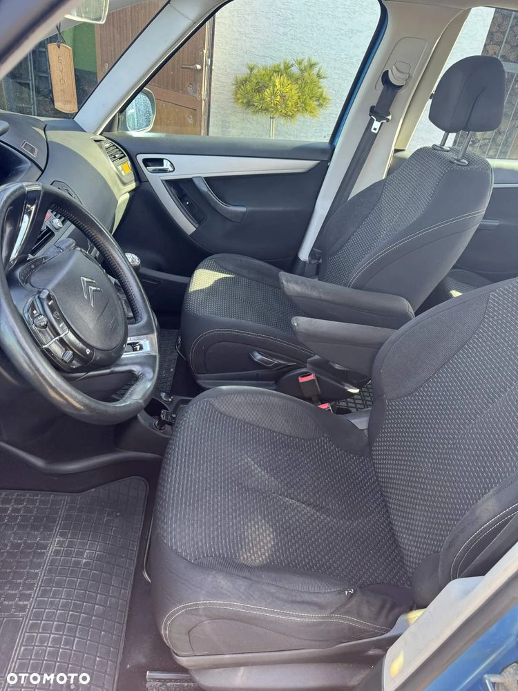 Citroën C4 Picasso - 12