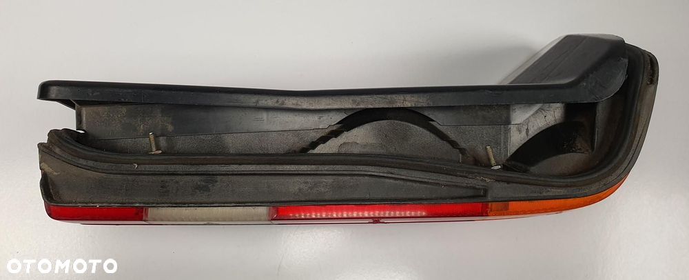 LAMPA PRAWY TYŁ TYLNA MERCEDES W126 EUROPA - 4