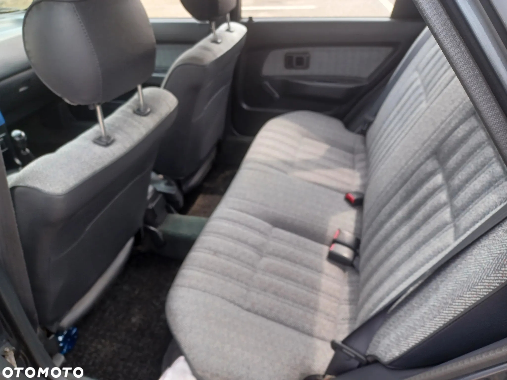 Toyota Corolla 1.3 XL - 8