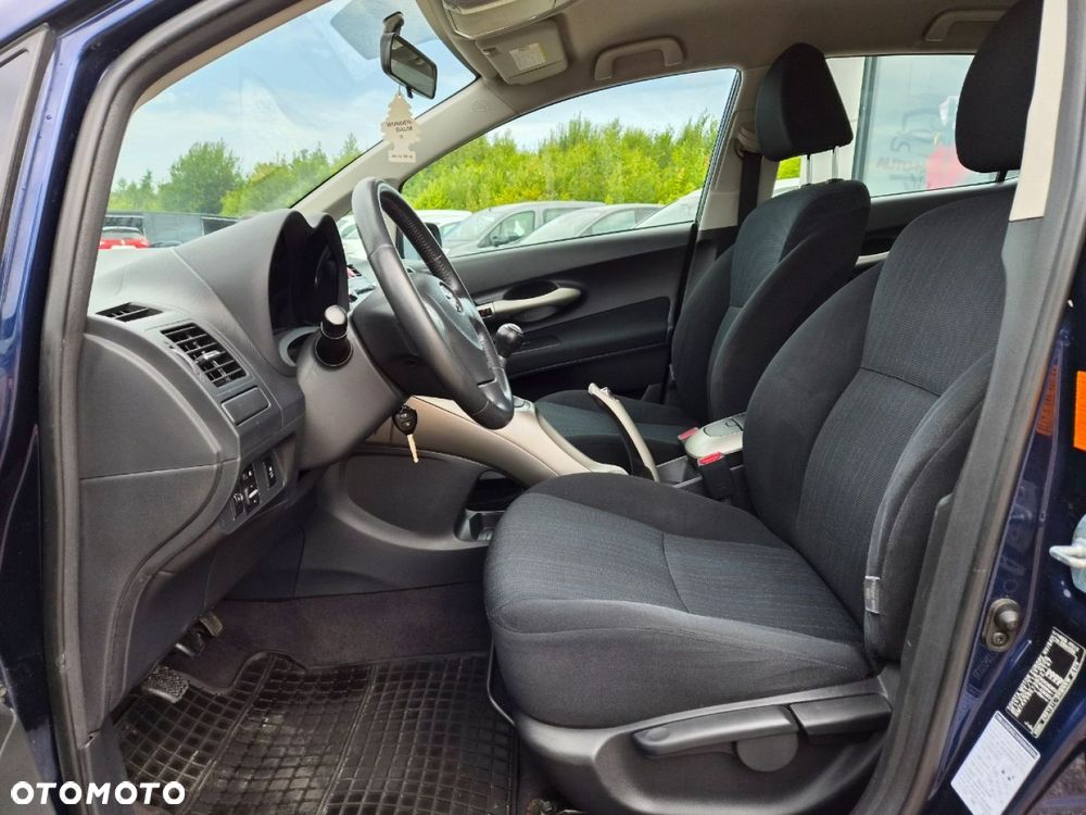 Toyota Auris 1.6 VVT-i Team - 5