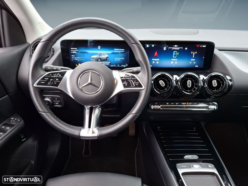 Mercedes-Benz GLA 180 d - 13