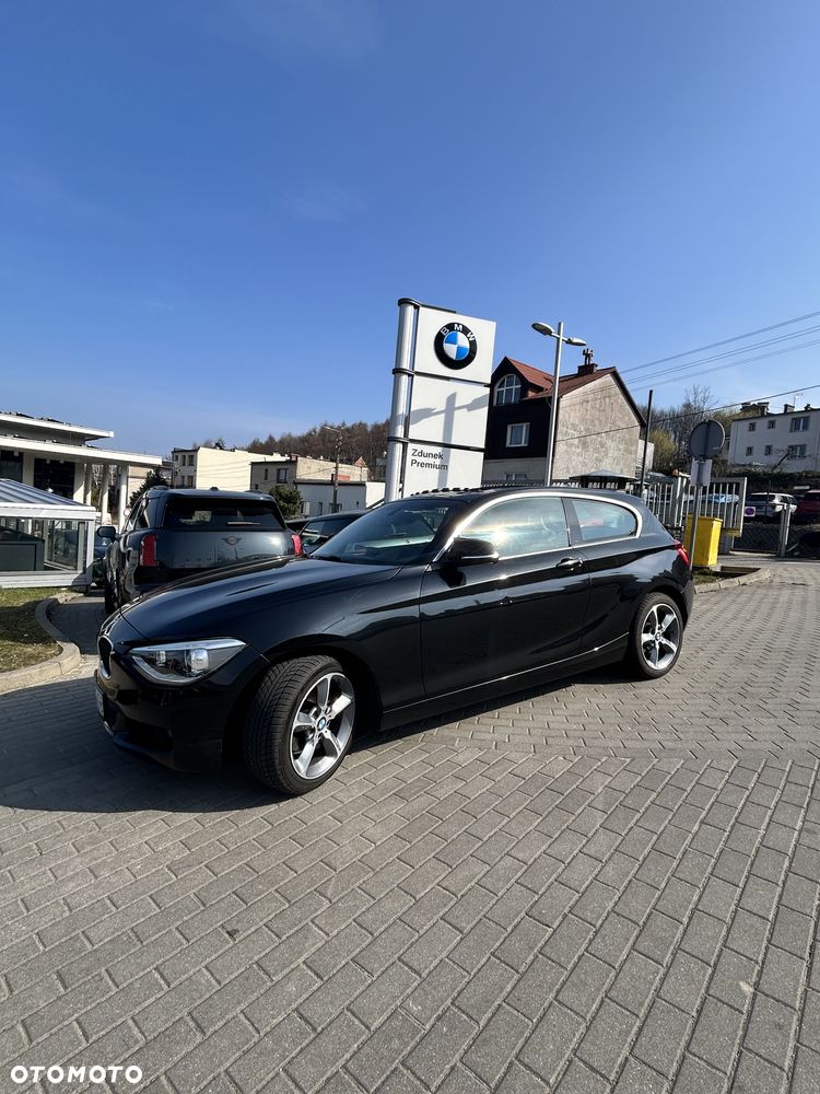 BMW Seria 1 118i Sport Line - 2