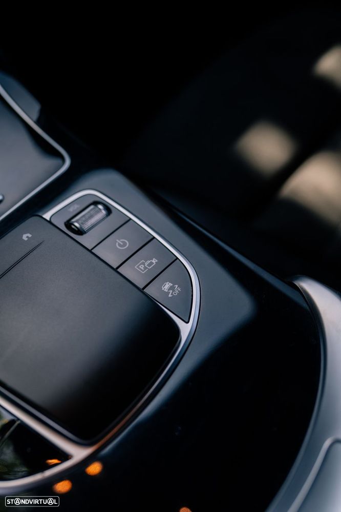 Mercedes-Benz GLC 300 - 19