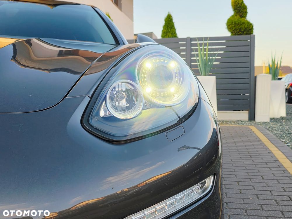 Porsche Panamera Diesel - 18