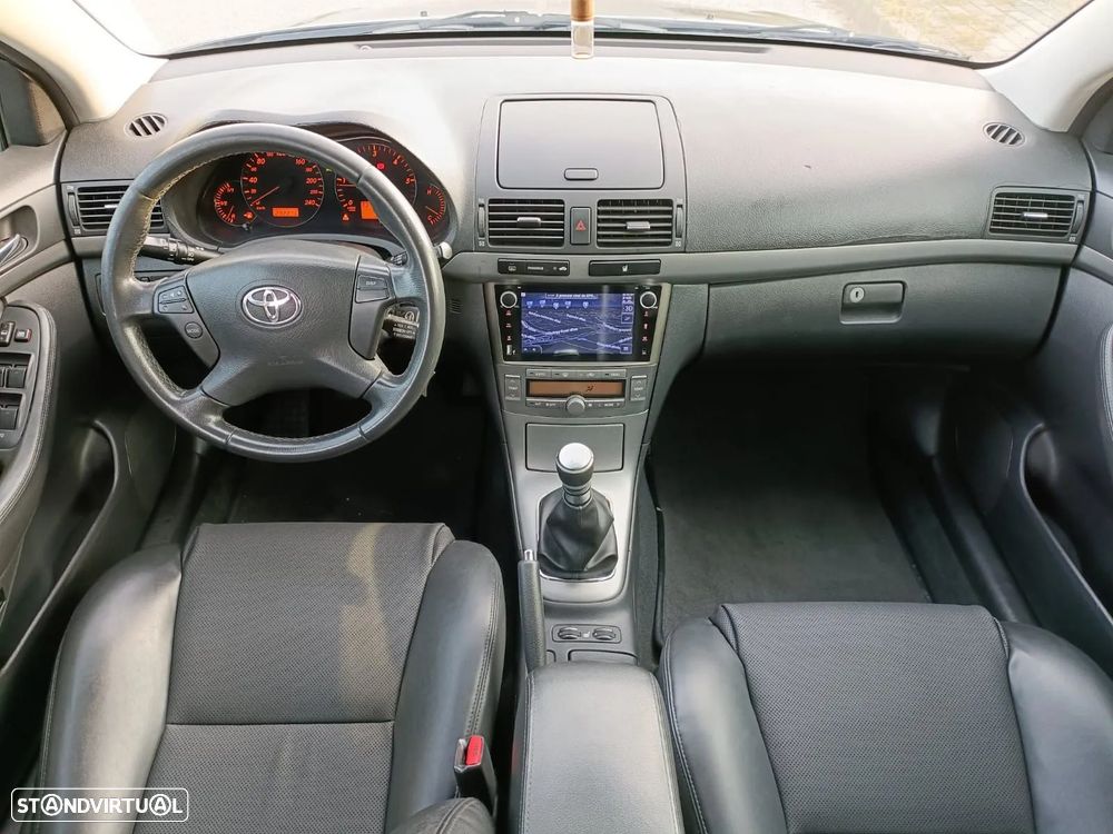 Toyota Avensis SW 2.0 D-4D Sol+GPS - 9