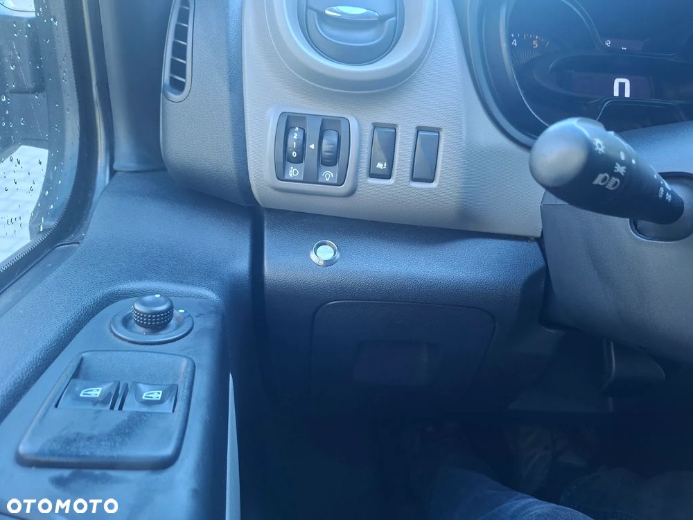 Renault Trafic - 20