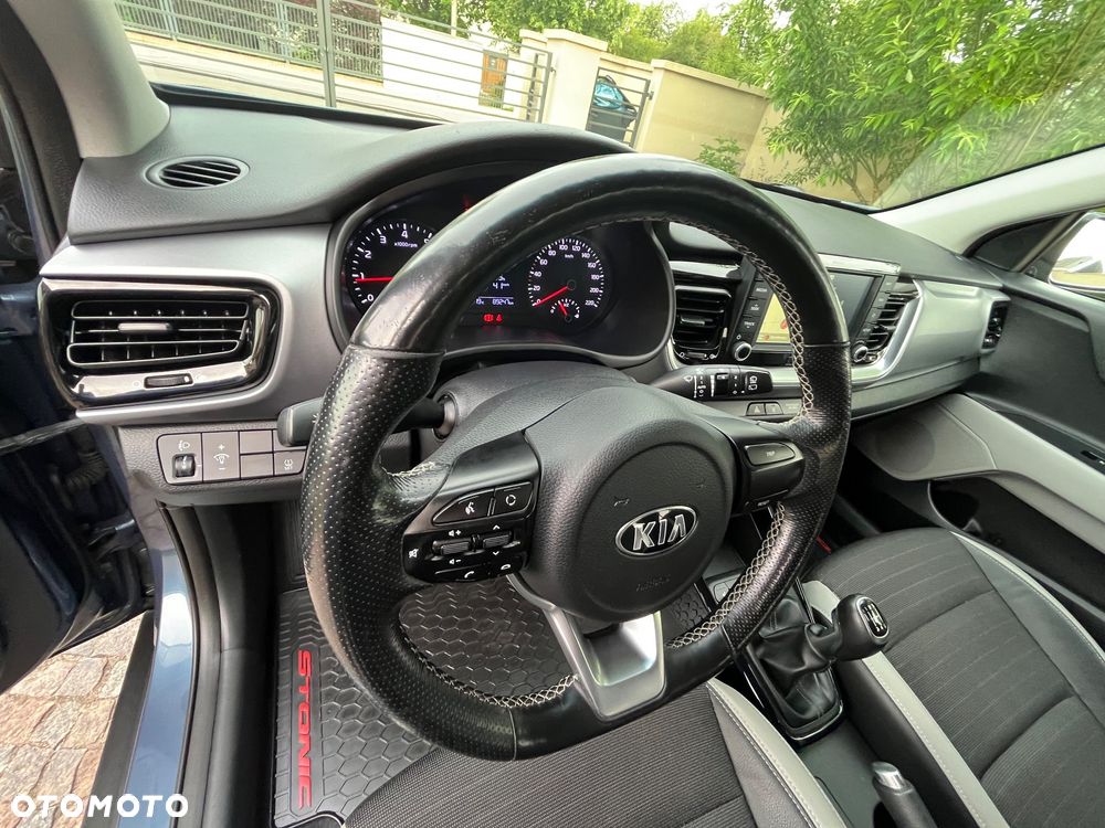Kia Stonic 1.4 L - 17