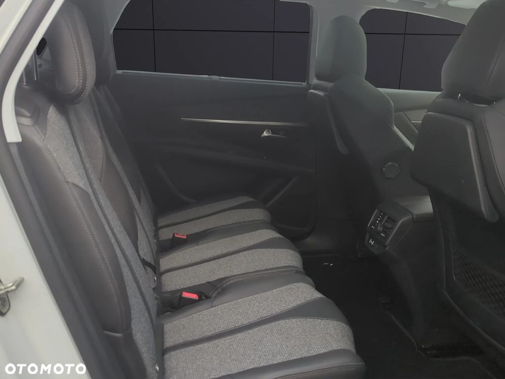 Peugeot 5008 1.6 BlueHDI Allure S&S EAT6 - 18