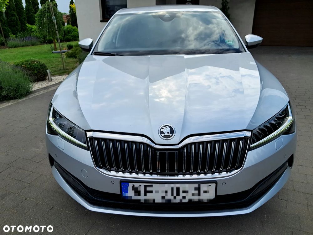 Skoda Superb 2.0 TDI SCR Ambition - 8