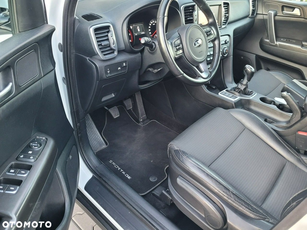 Kia Sportage - 10