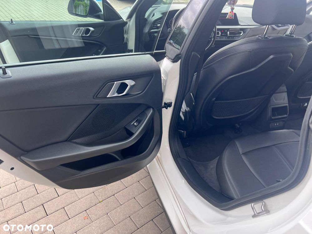 BMW Seria 2 218i M Sport - 16