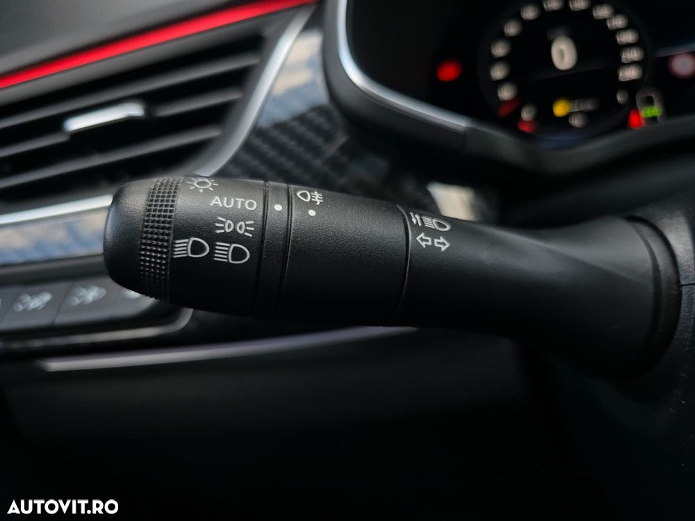 Renault Arkana MHEV 160 EDC RS Line - 17