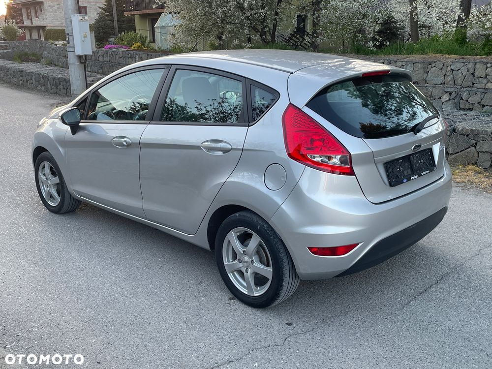 Ford Fiesta 1.25 Champions Edition - 6