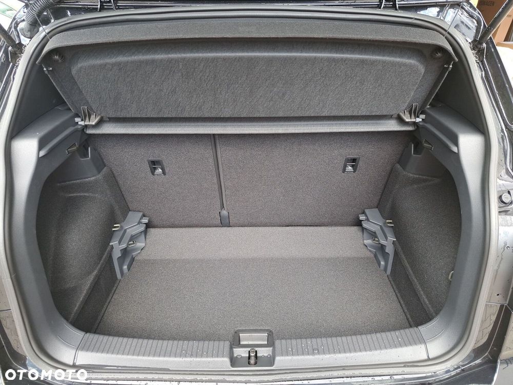 Volkswagen T-Cross - 18