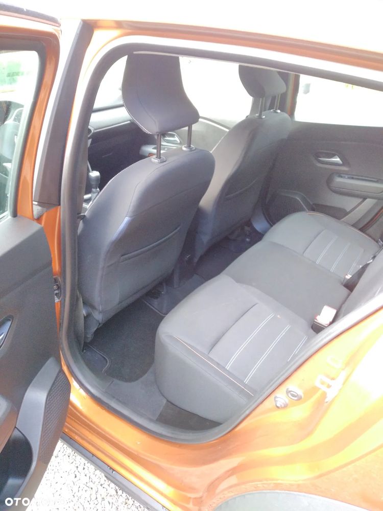 Dacia Sandero TCe 90 Essential - 9