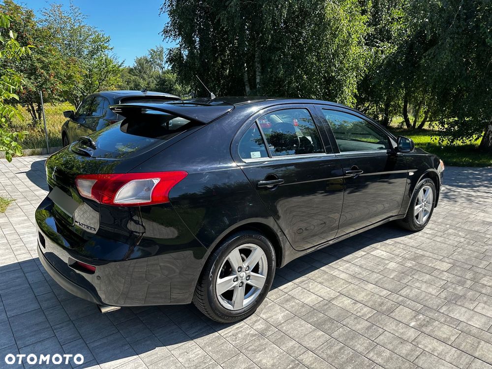 Mitsubishi Lancer 1.8 Invite - 6